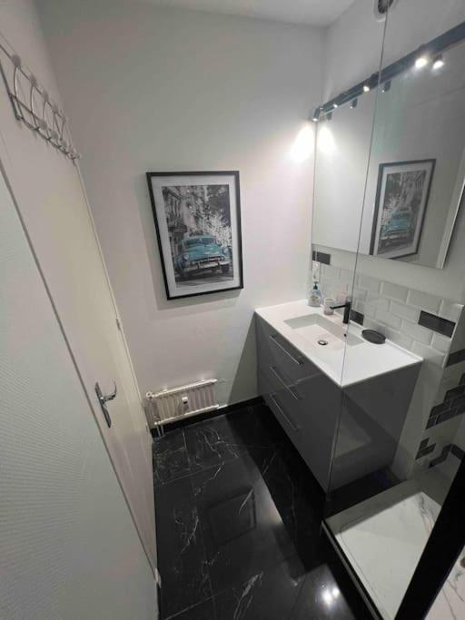 Superbe Appart+parking Pau- Place Verdun Appartement